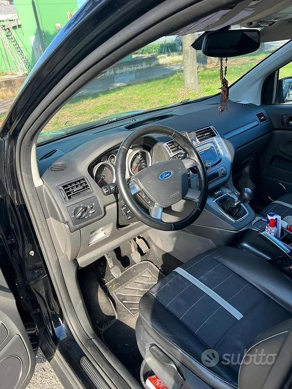 Usata Ford Kuga 136 CV (100 kW) 2008 Nero SUV