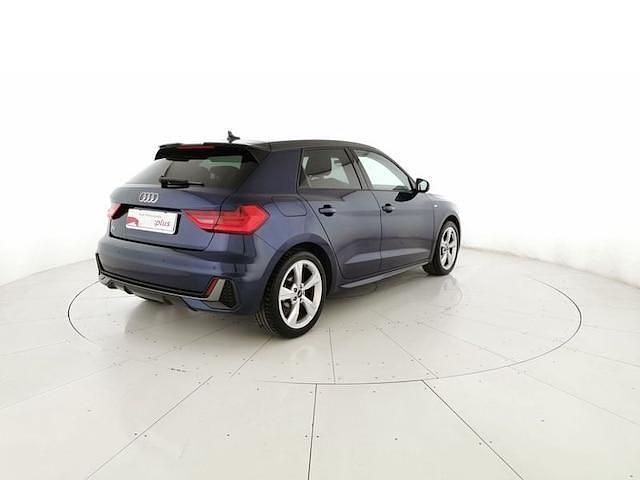 Usata Audi A1 S-Line 150 CV (110 kW) 2024 Blu navarra metallizzato SUV