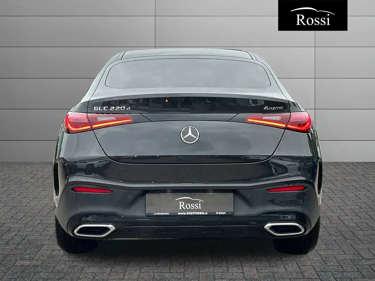 Usado Mercedes GLC220 AMG Line Premium 197 CV (144 kW) 2023 Gris Coupe