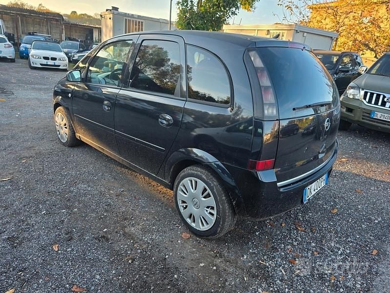 Usata Opel Meriva Enjoy 101 CV (74 kW) 2008 Nero Monovolume
