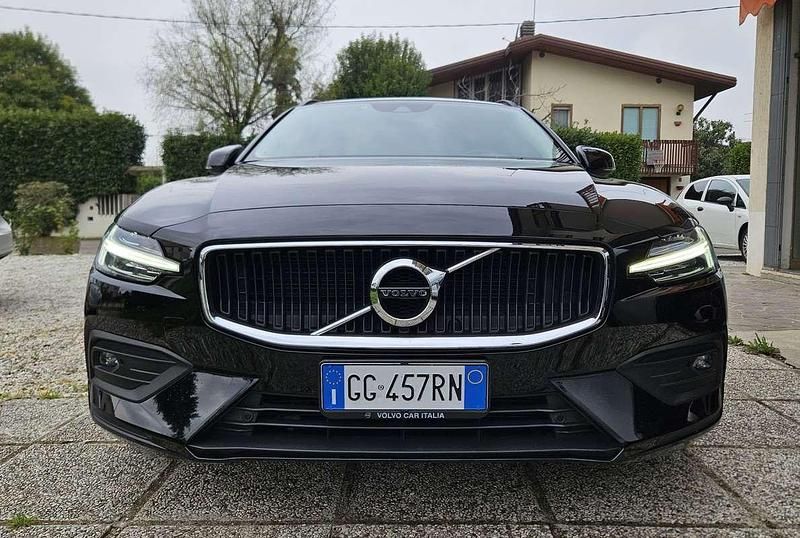 Usata Volvo V60 Business Edition 197 CV (144 kW) 2015 Nero Station wagon