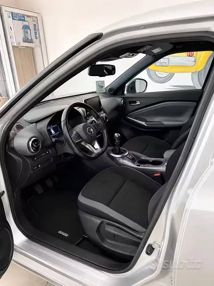 Usata Nissan Juke N-Connecta 114 CV (83 kW) 2022 Grigio SUV