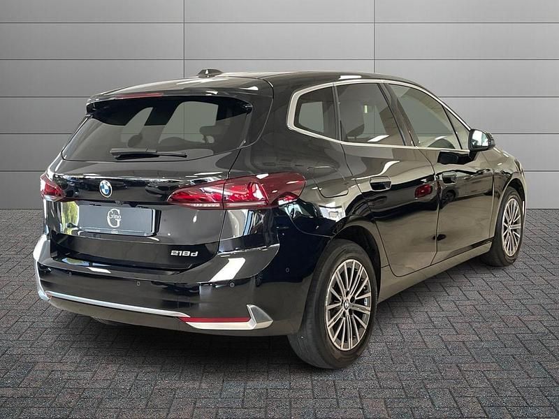 Usata BMW 218 Active Tourer Luxury Line 150 CV (110 kW) 2023 Nero Monovolume