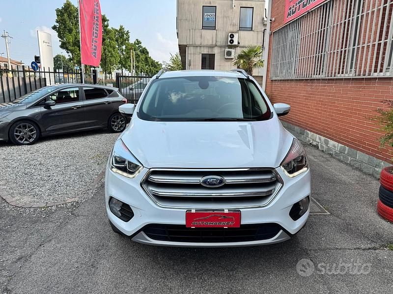 Usata Ford Kuga Titanium 120 CV (88 kW) 2018 Bianco SUV