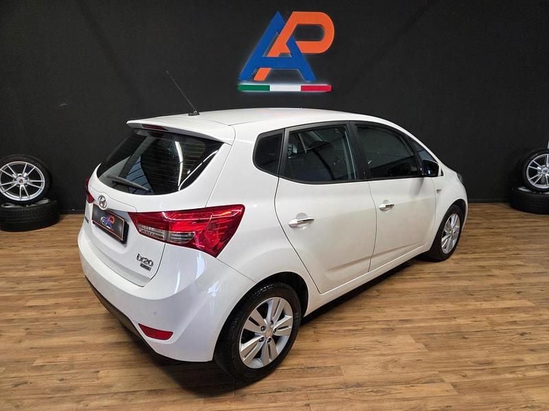 Usata Hyundai ix20 Comfort 90 CV (66 kW) 2013 Bianco Utilitaria