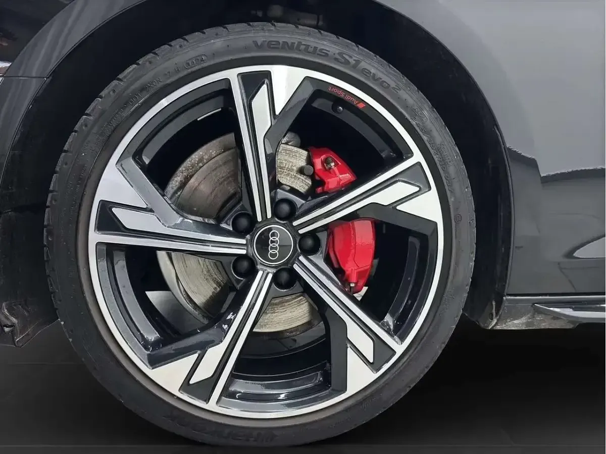 Usata Audi A4 S-Line 204 CV (150 kW) 2025 Mito nero metallic Berlina