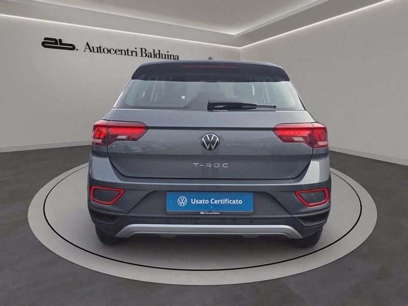 Usata VW T-Roc Life 150 CV (110 kW) 2023 Grigio SUV