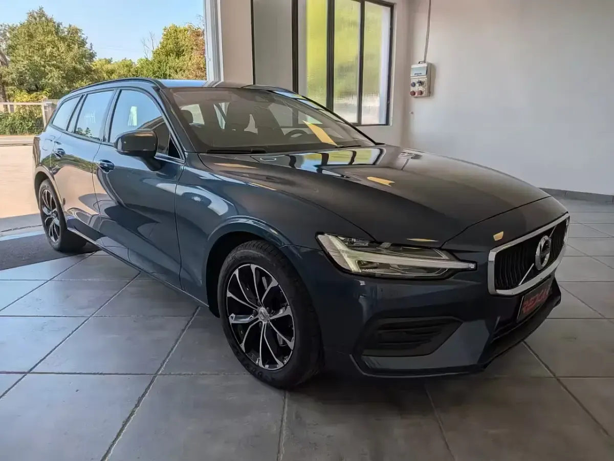 Usata Volvo V60 197 CV (144 kW) 2021 Grigio Station wagon