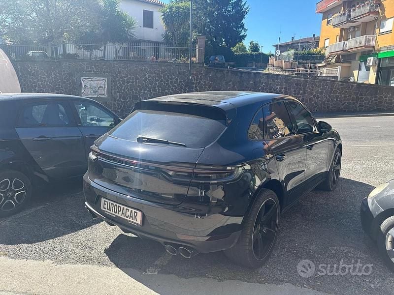 Usata Porsche Macan 244 CV (179 kW) 2020 Nero SUV