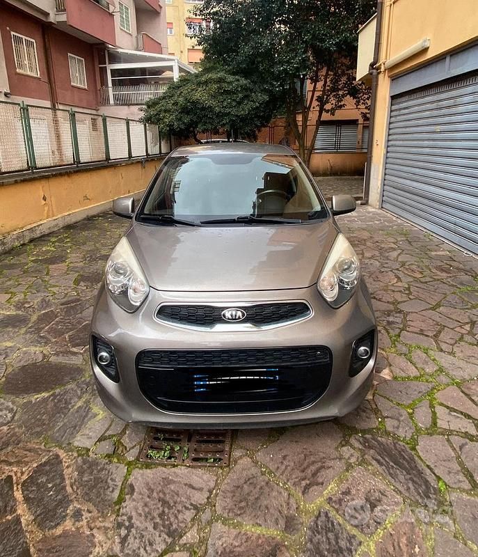 Usata Kia Picanto Active 65 CV (47 kW) 2019 Grigio Utilitaria