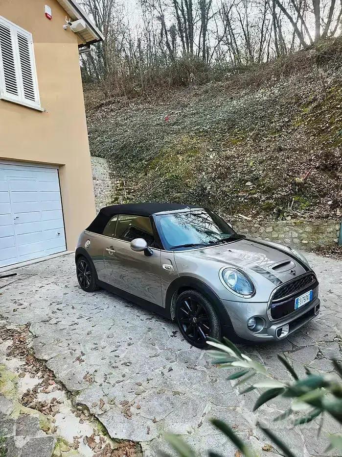 Usata Mini Cooper S Cabriolet 192 CV (141 kW) 2018 Grigio Cabrio