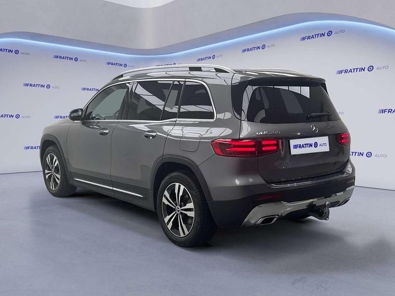 Usata Mercedes GLB200 Advanced Plus 163 CV (119 kW) 2024 Grigio montagna SUV