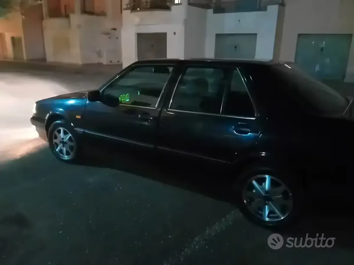 Usata Lancia Thema 152 CV (111 kW) 1994 Nero Berlina