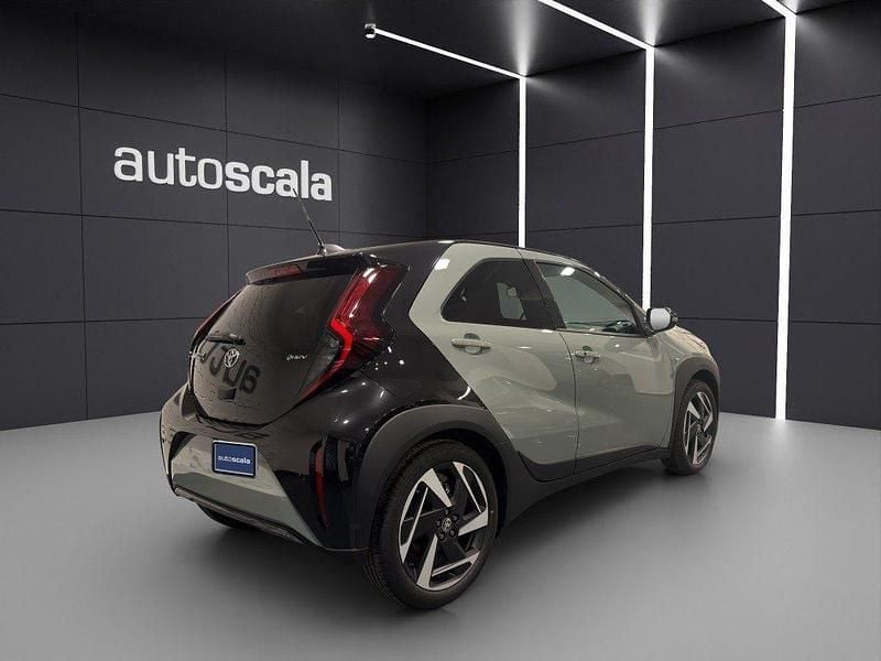 Nuova Toyota Aygo X Premium 92 CV (67 kW) 2026 SUV
