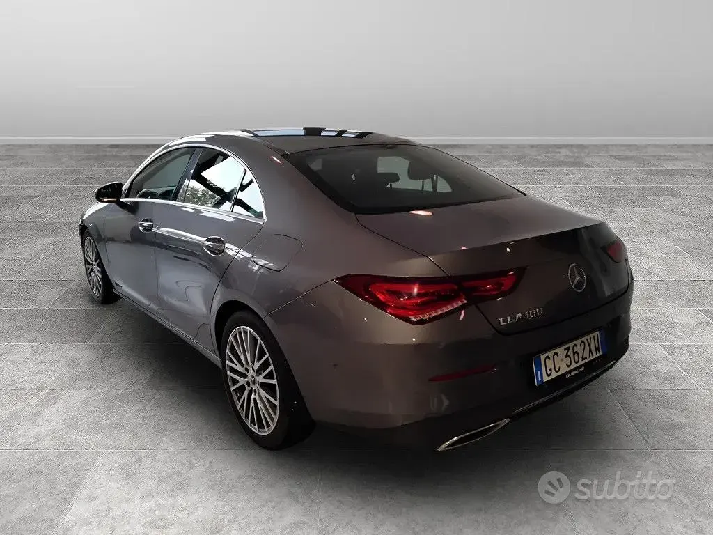 Usata Mercedes CLA180 136 CV (100 kW) 2020 Grigio Berlina