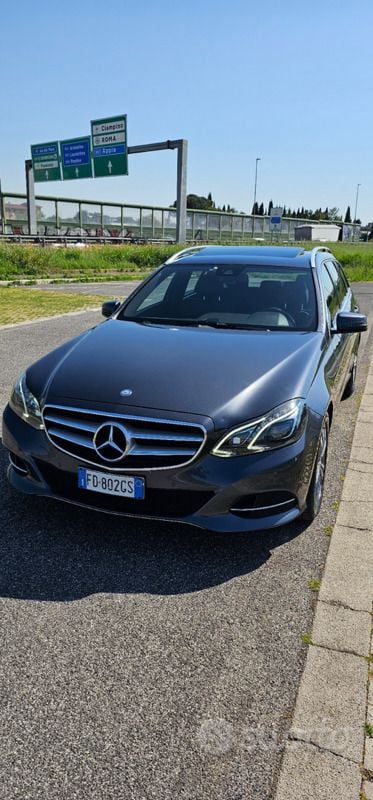 Usata Mercedes E200 136 CV (100 kW) 2015 Grigio Station wagon