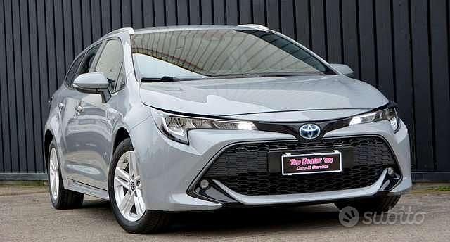 Usata Toyota Corolla Business Edition 98 CV (72 kW) 2022 Grigio Station wagon