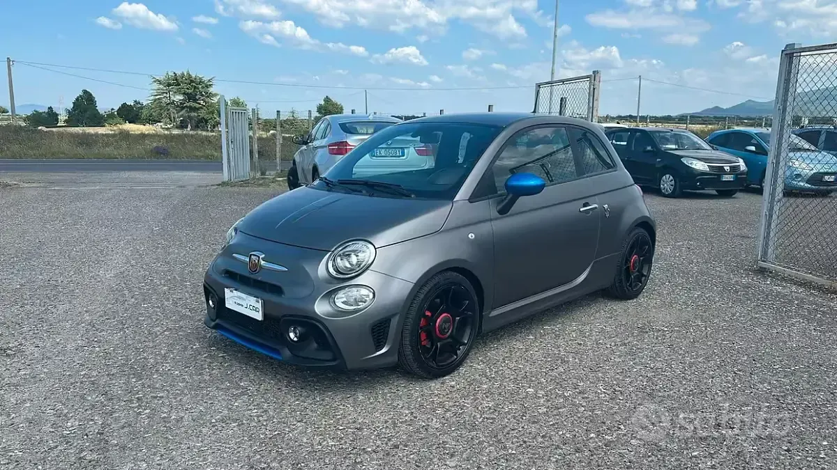 Usata Fiat 500 Abarth 165 CV (121 kW) 2021 Grigio Berlina