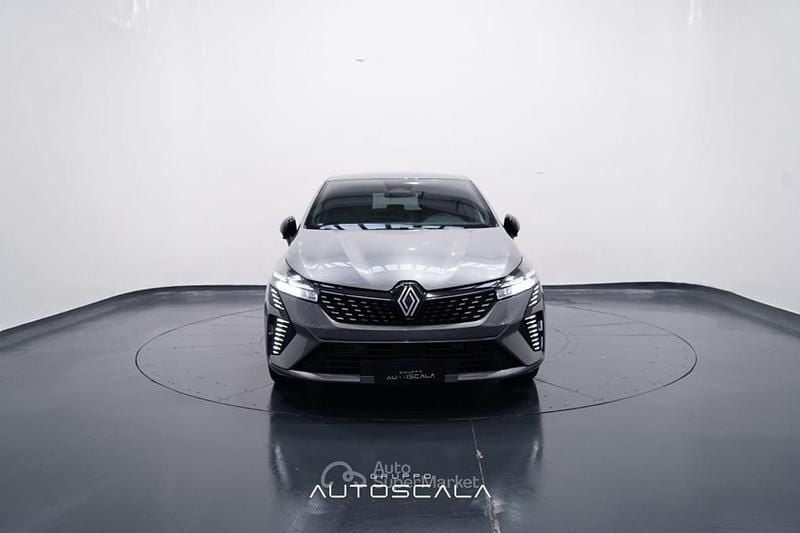 Usata Renault Clio V Techno 91 CV (66 kW) 2025 Grigio scisto Berlina