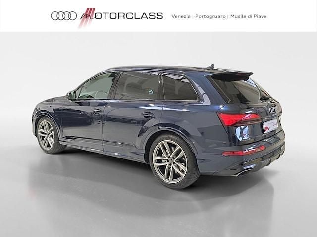 Usata Audi Q7 S-Line 286 CV (210 kW) 2024 Blu waitomo metallizzato SUV