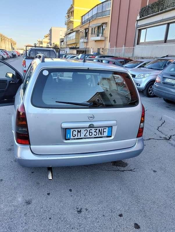 Usata Opel Corsa 50 CV (36 kW) 1997 Utilitaria