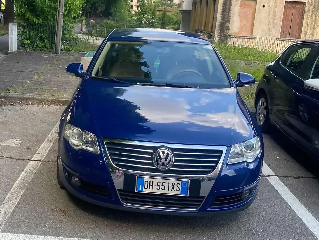 Usata VW Passat 140 CV (102 kW) 2008 Blu/azzurro Berlina