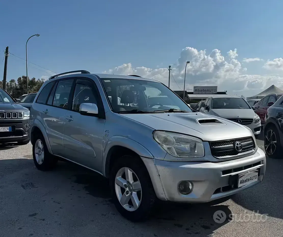 Usata Toyota RAV4 116 CV (85 kW) 2004 SUV
