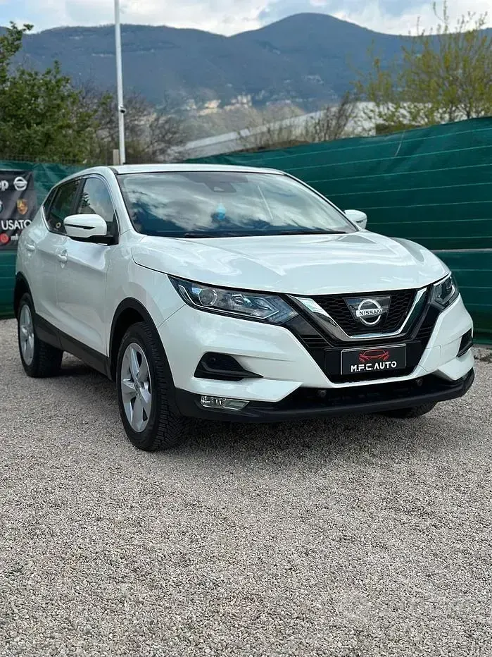 Usata Nissan Qashqai Tekna 110 CV (80 kW) 2018 Bianco SUV
