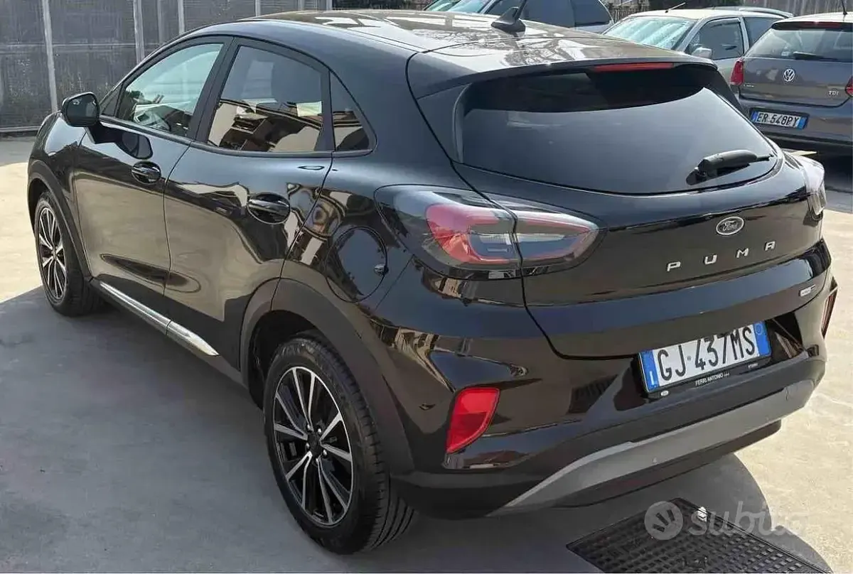 Usata Ford Puma Titanium 125 CV (91 kW) 2022 Nero SUV