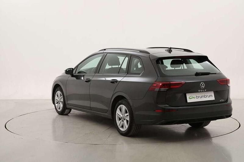 Usata VW Golf VIII Life 110 CV (80 kW) 2023 Grigio Station wagon