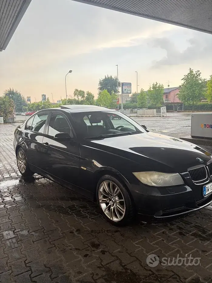 Usata BMW 320 M Sport 177 CV (130 kW) 2008 Grigio Berlina