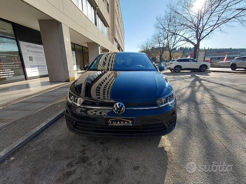Usata VW Polo Life 95 CV (69 kW) 2025 Nero Utilitaria