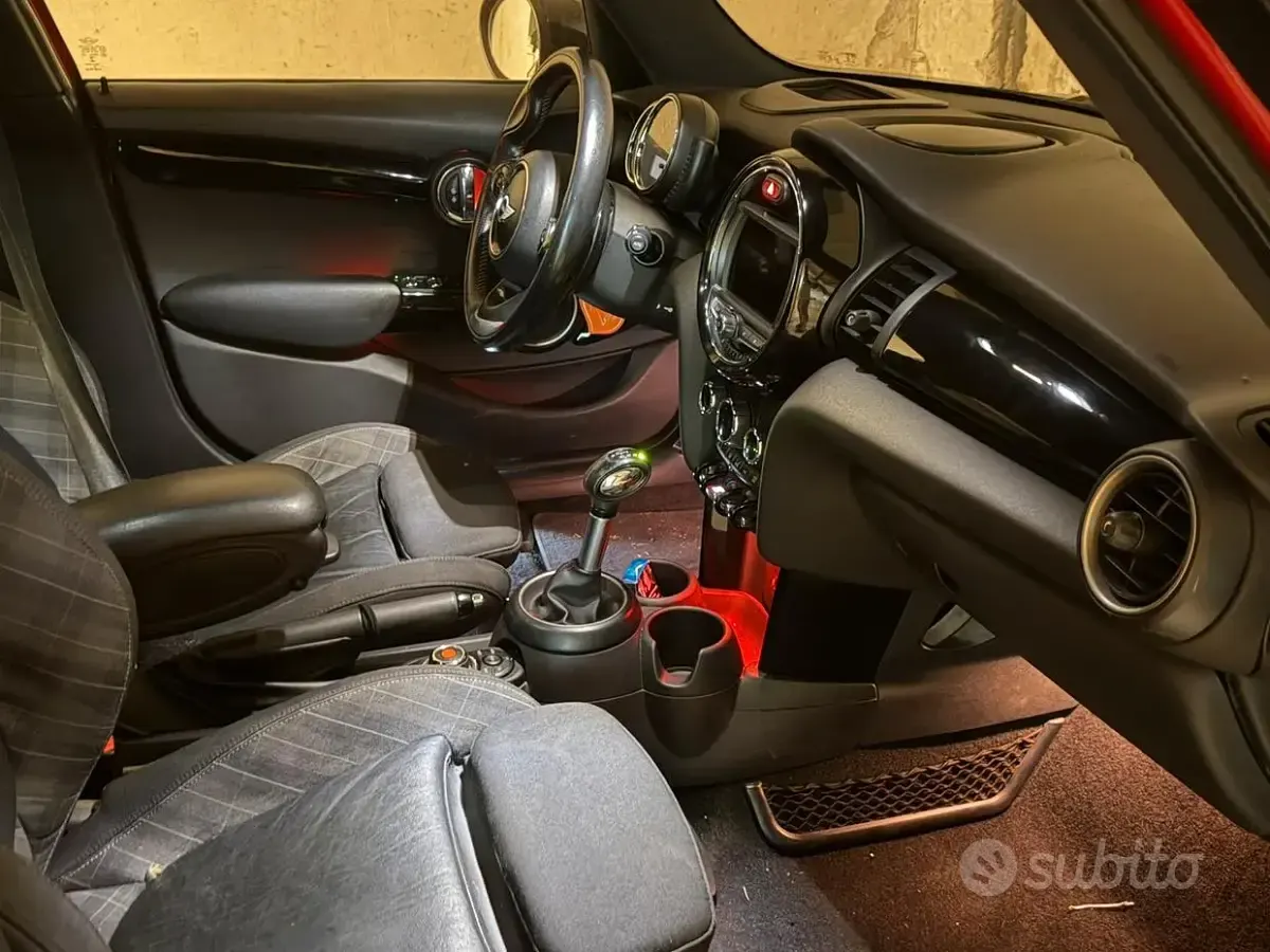 Usata Mini Cooper SD 170 CV (125 kW) 2015 Utilitaria