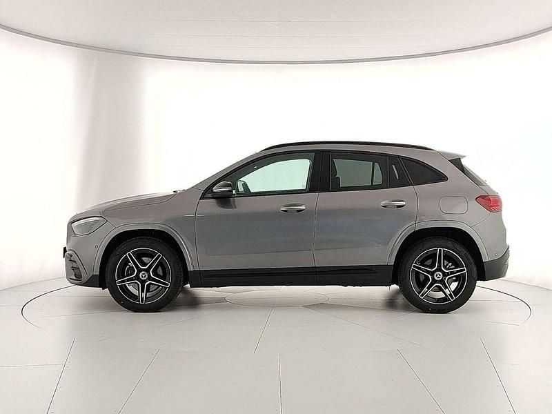 Usata Mercedes GLA250 Advanced Plus 163 CV (119 kW) 2024 Grigio montagna SUV