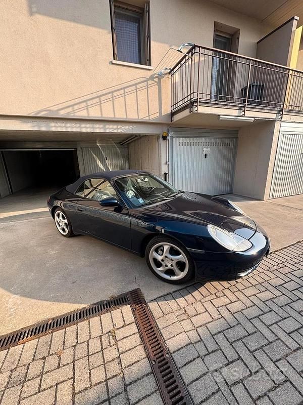 Usata Porsche 911 300 CV (220 kW) 2000 Blu Cabrio