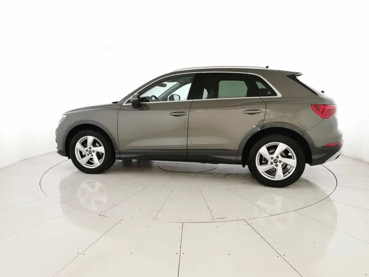 Usata Audi Q3 Advanced Plus 150 CV (110 kW) 2025 Grigio SUV