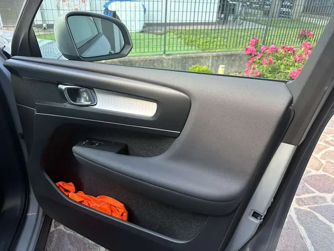 Usata Volvo XC40 Core 163 CV (119 kW) 2023 SUV