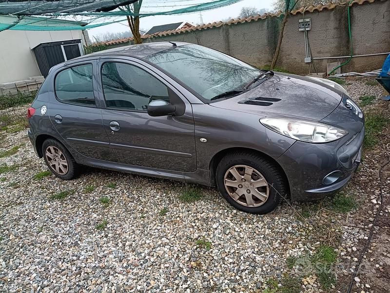 Usata Peugeot 206+ 2010 Grigio Utilitaria
