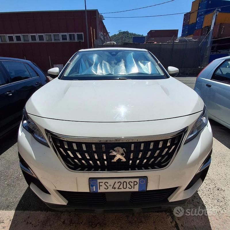Usata Peugeot 3008 131 CV (96 kW) 2018 Bianco SUV