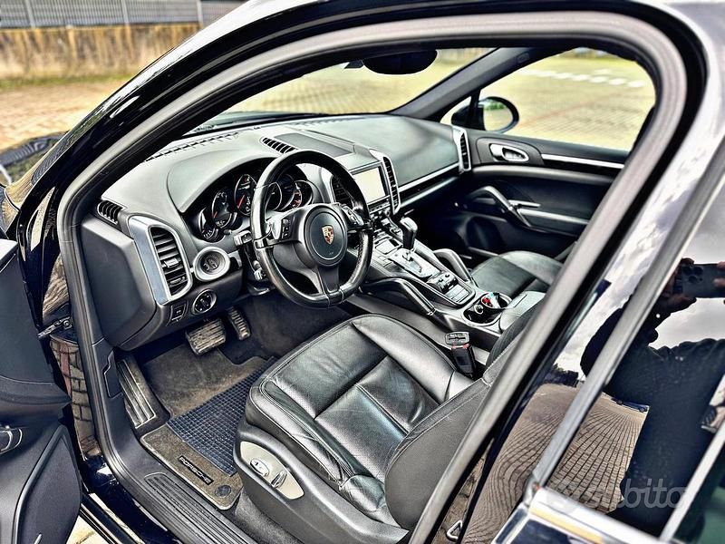 Usata Porsche Cayenne Turbo 2013 Nero SUV