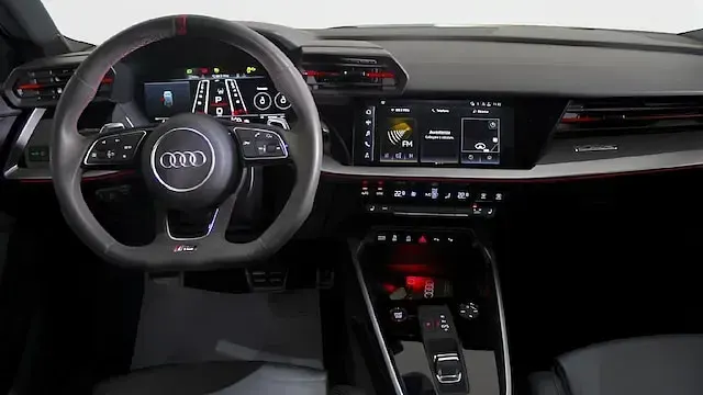 Usata Audi RS3 Sportback Ambiente 400 CV (294 kW) 2023 Nero mythos metallizzato Utilitaria