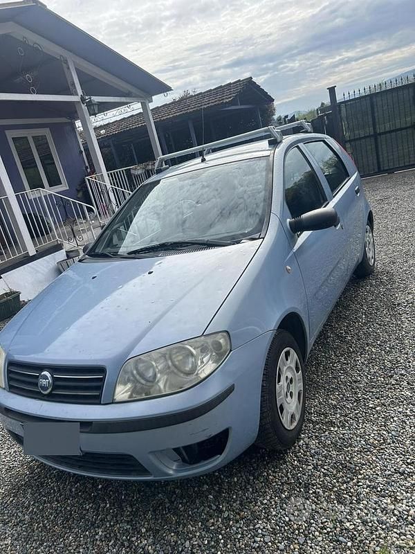 Usata Fiat Punto 2004 Utilitaria
