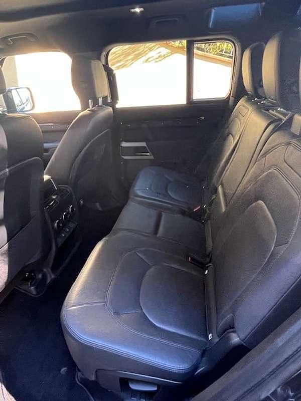 Usata Land Rover Defender SE 200 CV (147 kW) 2022 Nero SUV