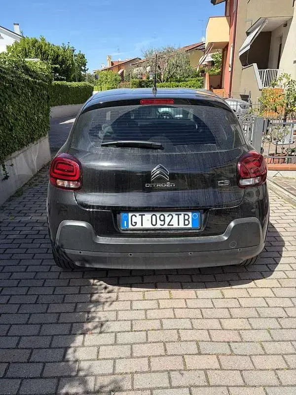 Usata Citroën C3 PureTech 83 CV (61 kW) 2024 Nero Berlina