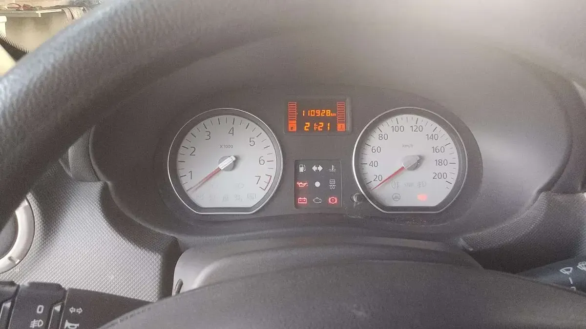 Usata Dacia Sandero Ambiance 75 CV (55 kW) 2010 Berlina