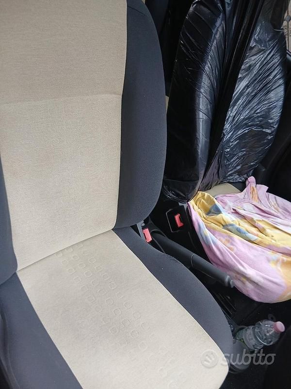 Usata Fiat Panda 77 CV (56 kW) 2010 Giallo Utilitaria