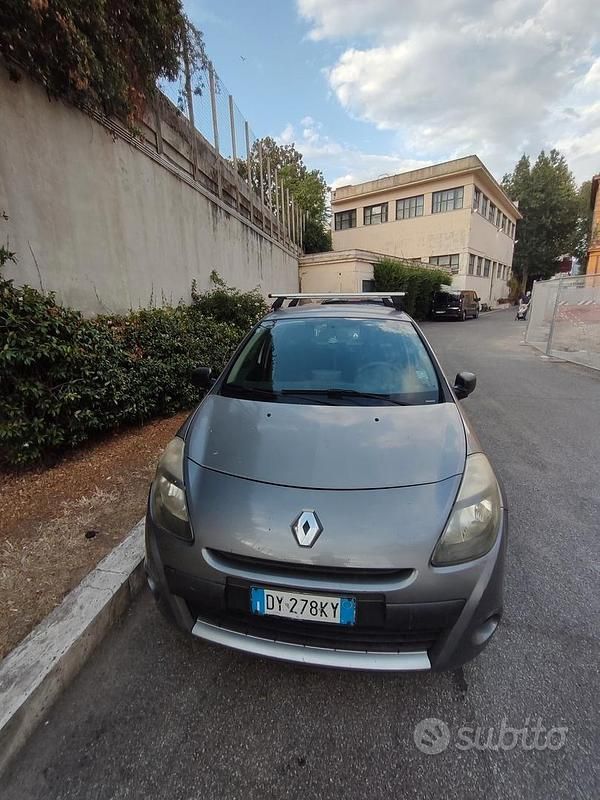 Usata Renault Clio III 58 CV (42 kW) 2009 Grigio Berlina