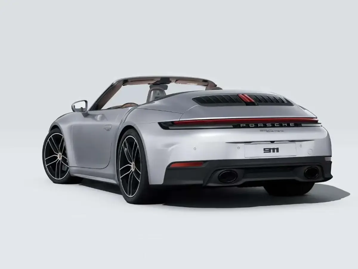 Usata Porsche 911 Carrera Cabriolet 394 CV (289 kW) 2025 Argento Cabrio
