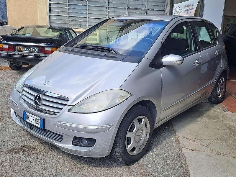 Käytetty Mercedes A170 Classic 116 HP (85 kW) 2006 Hopea Tila-auto