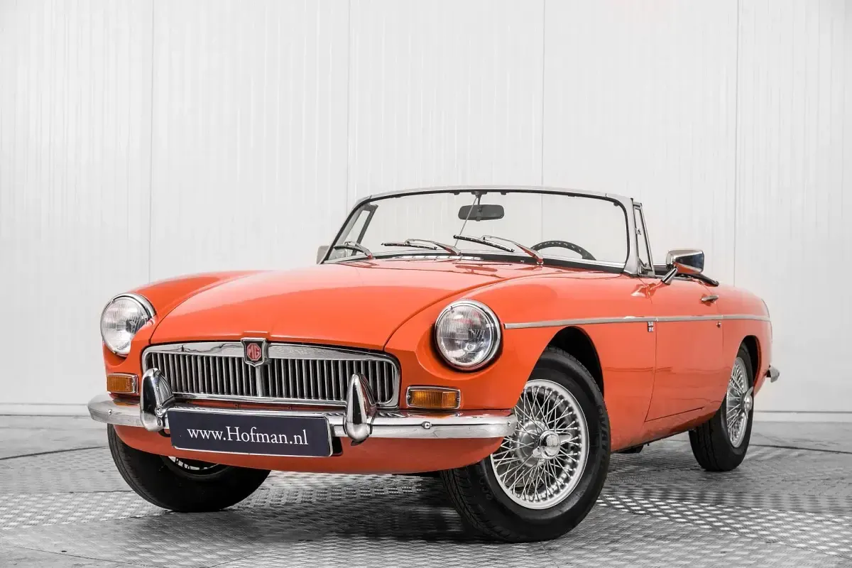 Usata MG B 97 CV (71 kW) 1974 Arancione Cabrio